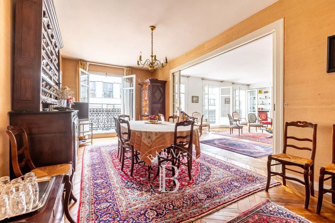 Apartment in Courcelles-Wagram, Paris 17e Arrondissement, Paris 4 - 17491916