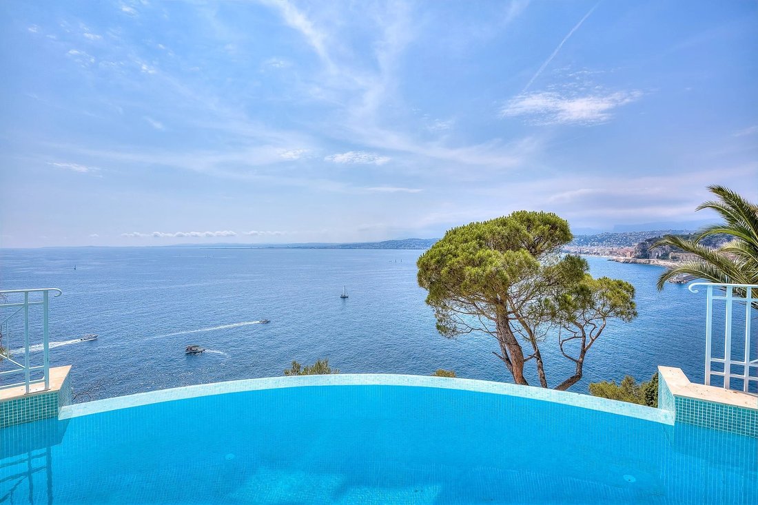 Villa in Mont Boron, Nice, Provence-Alpes-Côte d'Azur 1 - 17491841