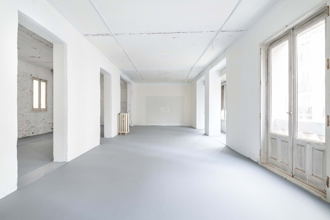 Apartment in Chamberi, Madrid, Spain 3 - 17492106