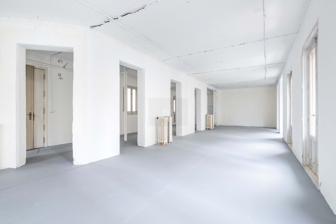 Apartment in Chamberi, Madrid, Spain 2 - 17492106
