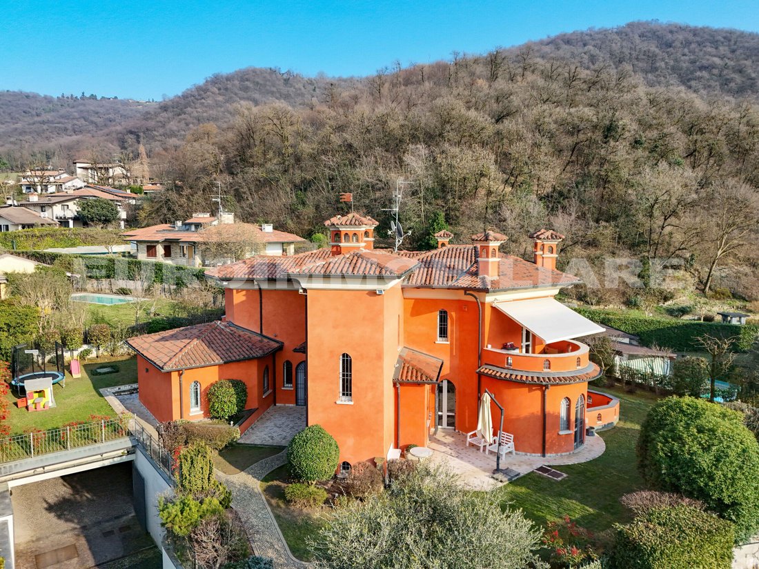 Villa in Cellatica, Lombardy, Italy 2 - 17492069