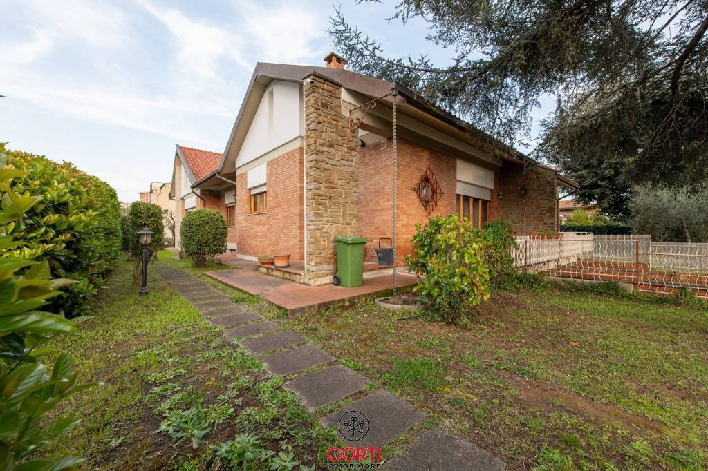 Villa in Center, Follonica, Tuscany 1 - 17492066