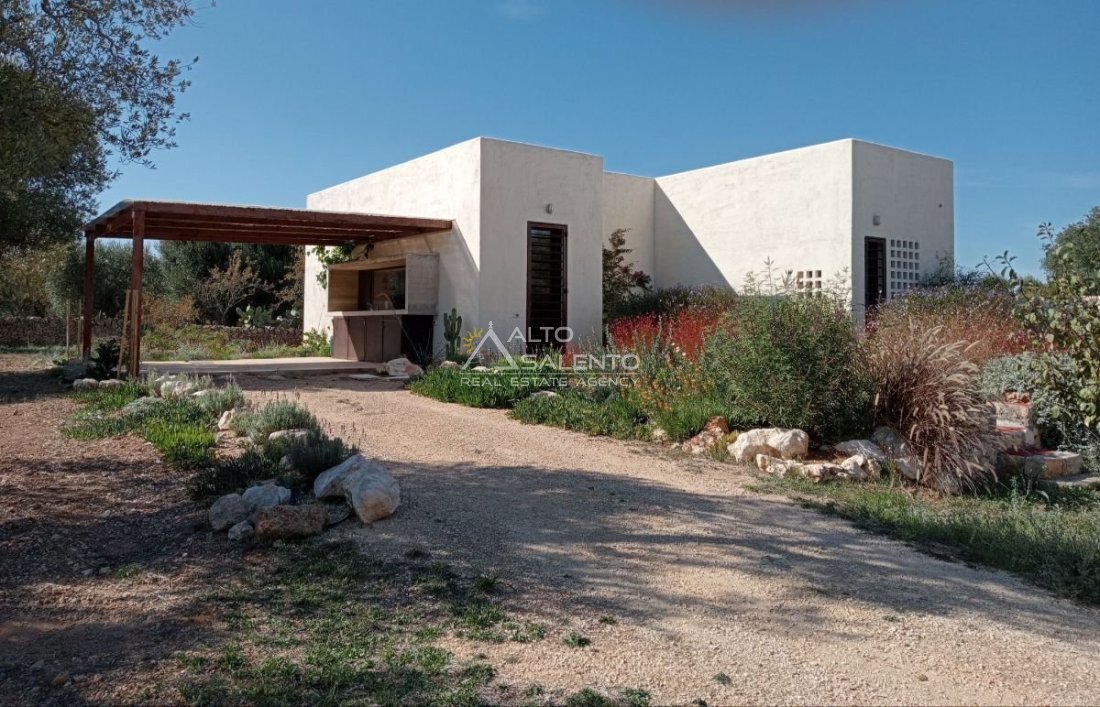 Villa en Carovigno, Apulia, Italia 1 - 17492094