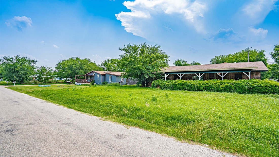 House in Newark, Texas, United States 4 - 15236822