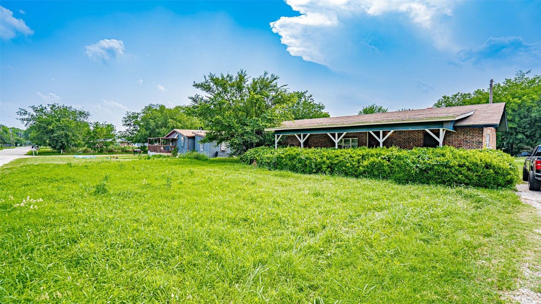 House in Newark, Texas, United States 3 - 15236822