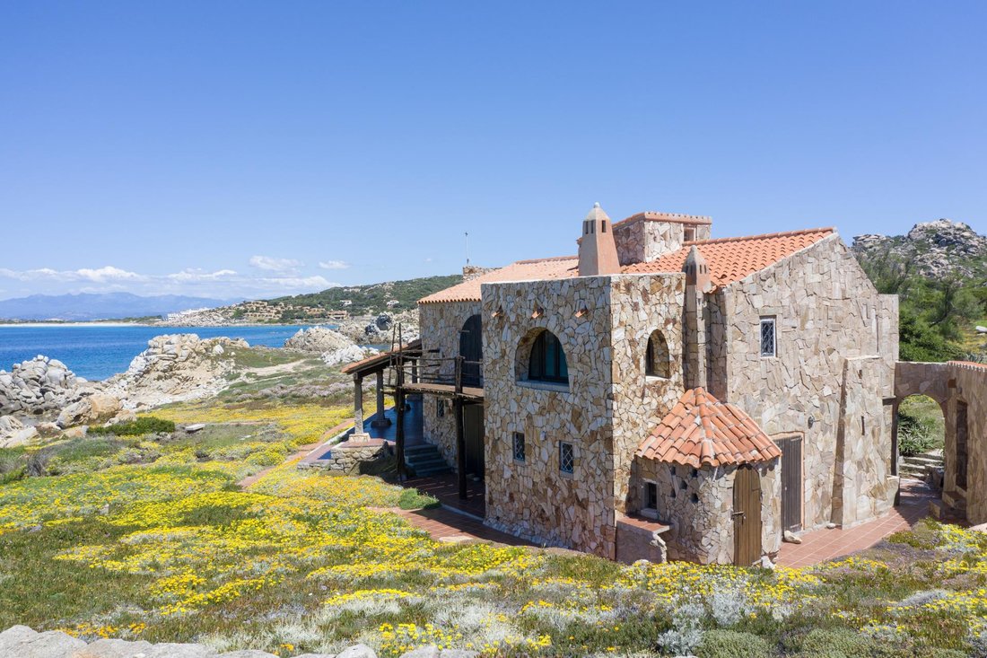 Villa in Santa Teresa Gallura, Sardinia, Italy 5 - 17429907