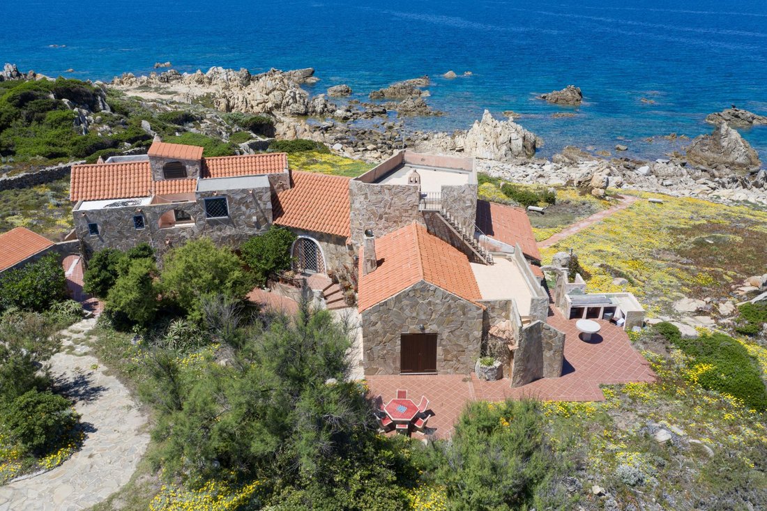 Villa in Santa Teresa Gallura, Sardinia, Italy 4 - 17429907