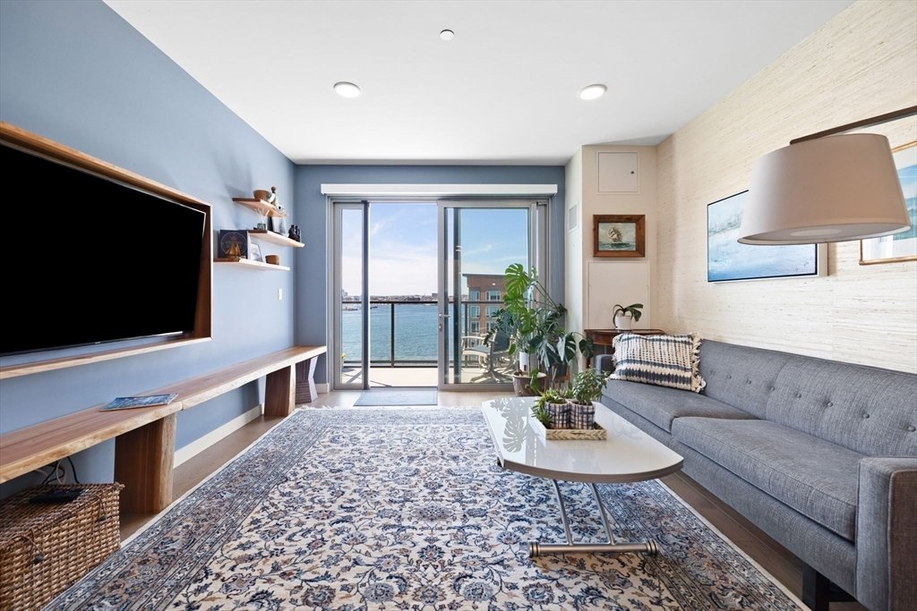 Condo in Boston, Massachusetts, United States 2 - 17492280