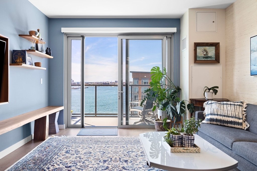 Condo in Boston, Massachusetts, United States 3 - 17492280