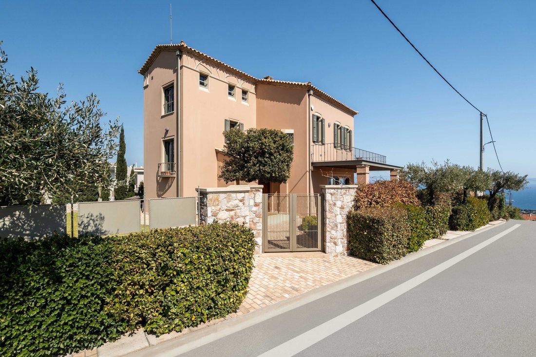 Maison à Nea Makri, Attique, Grèce 1 - 17492360