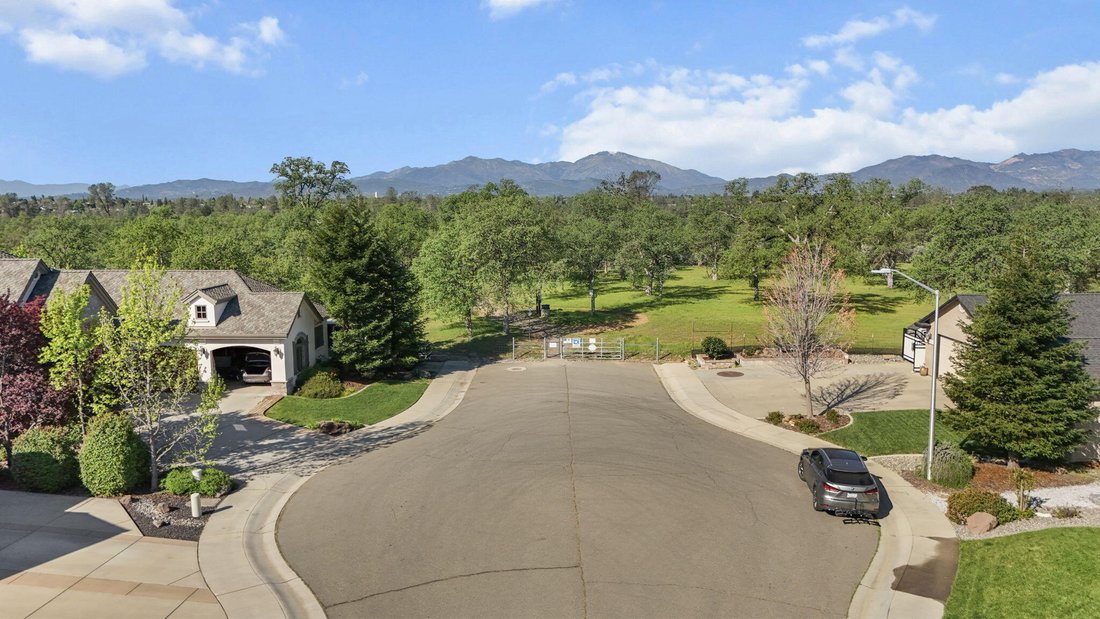 House in Redding, California, United States 5 - 17445789