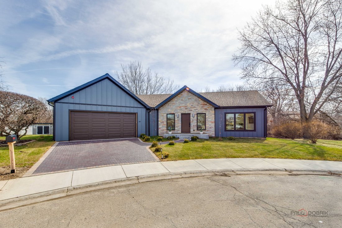 House in Des Plaines, Illinois, United States 1 - 17492409