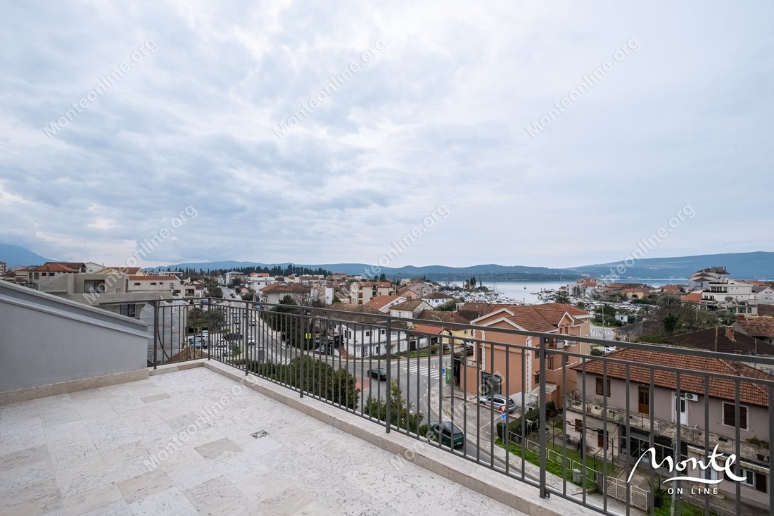 Apartment in Tivat, Tivat Municipality, Montenegro 1 - 17000083