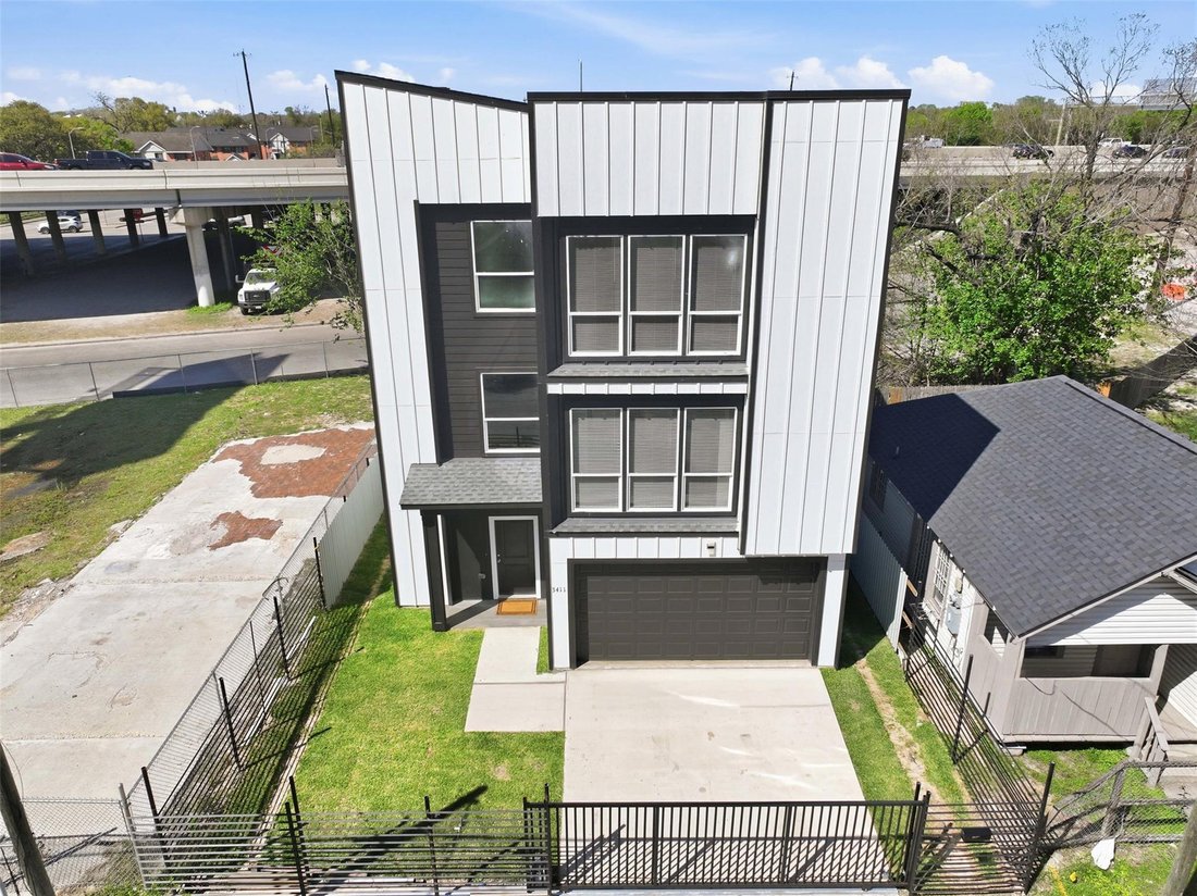 House in Houston, Texas, United States 3 - 17493471