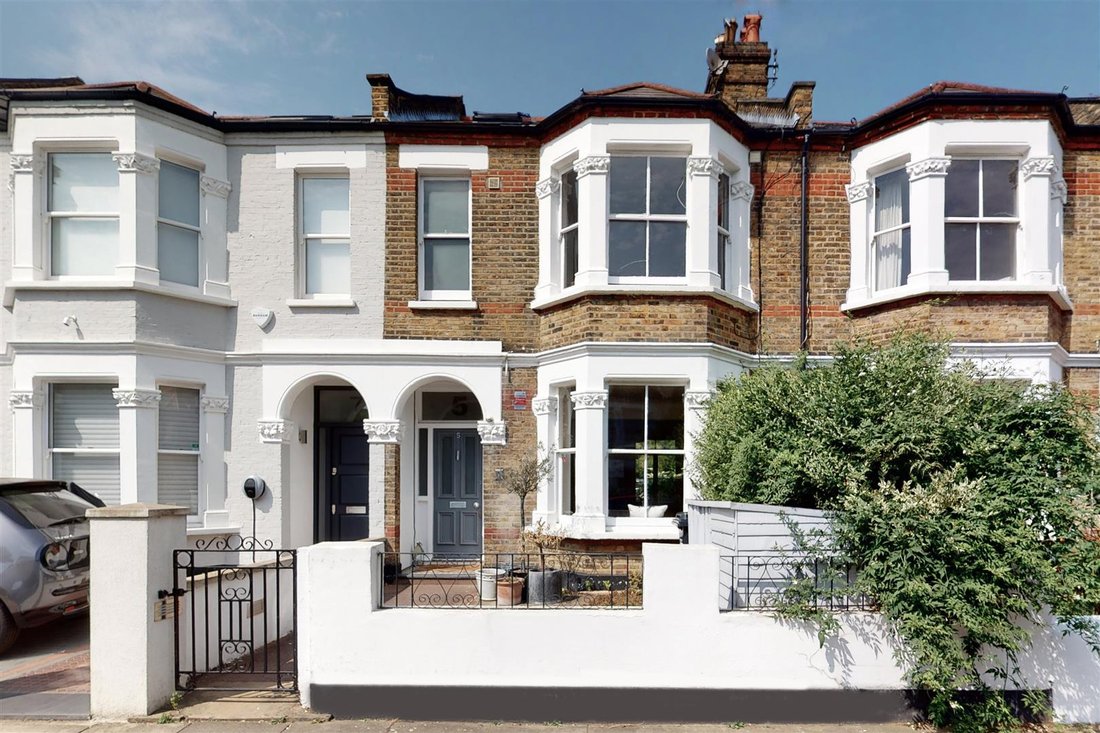 House in Turnham Green, Hounslow, England 1 - 17493485