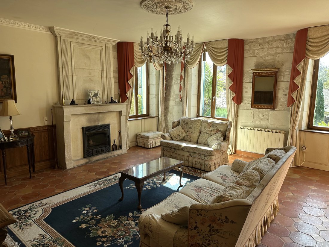 House in Saint-Fort-sur-Gironde, Nouvelle-Aquitaine, France 4 - 17493024