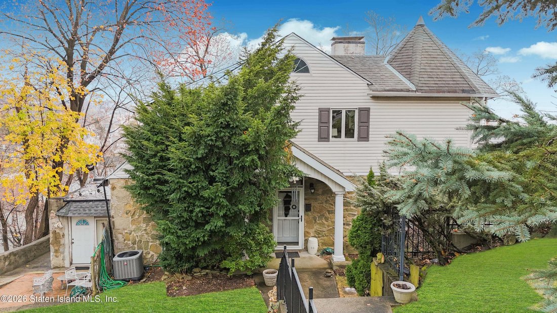 House in New York, New York, United States 2 - 17492606