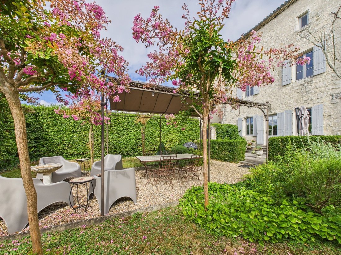 House in Issigeac, Nouvelle-Aquitaine, France 1 - 15989137