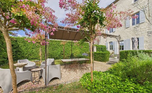 House in Issigeac, Nouvelle-Aquitaine, France 1