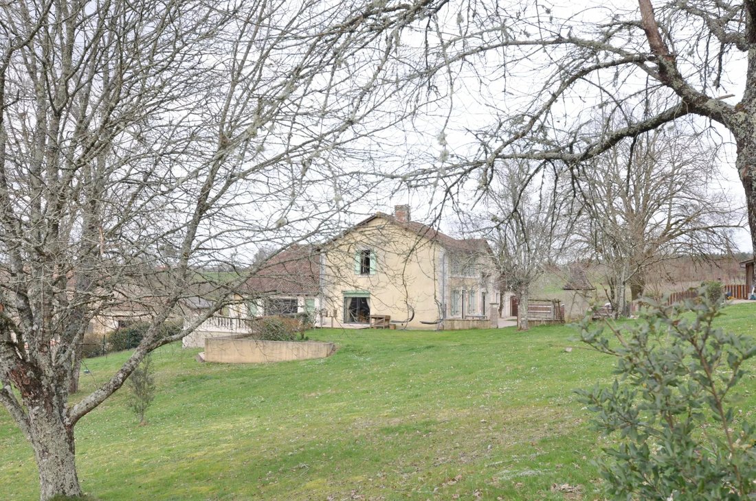 House in Aubeterre-sur-Dronne, Nouvelle-Aquitaine, France 2 - 17493968