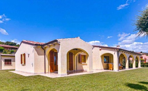 Villa in San Teodoro, Sardinia, Italy 1
