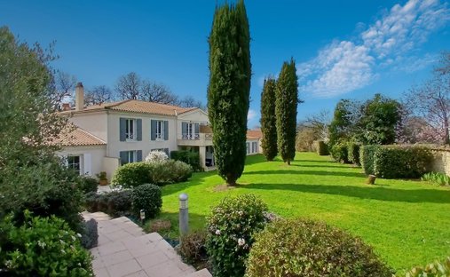 Maison à Cognac, Nouvelle-Aquitaine, France 1