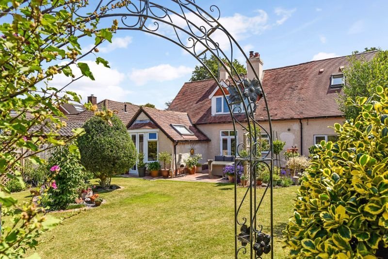 House in Hill Head, Fareham, England 2 - 17492966