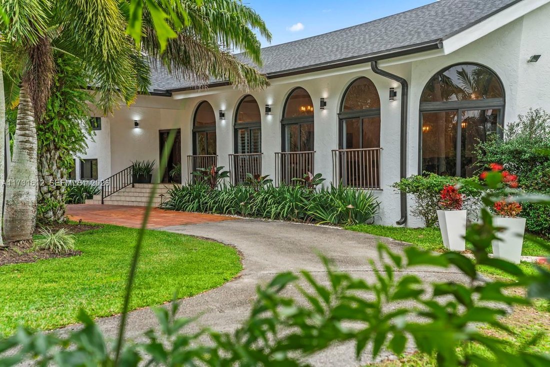 House in Miami, Florida, United States 4 - 16636735