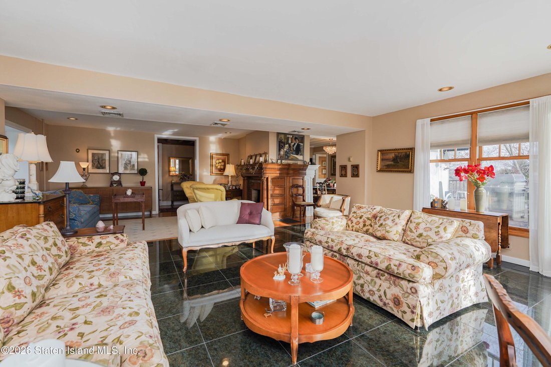 House in New York, New York, United States 5 - 17492606
