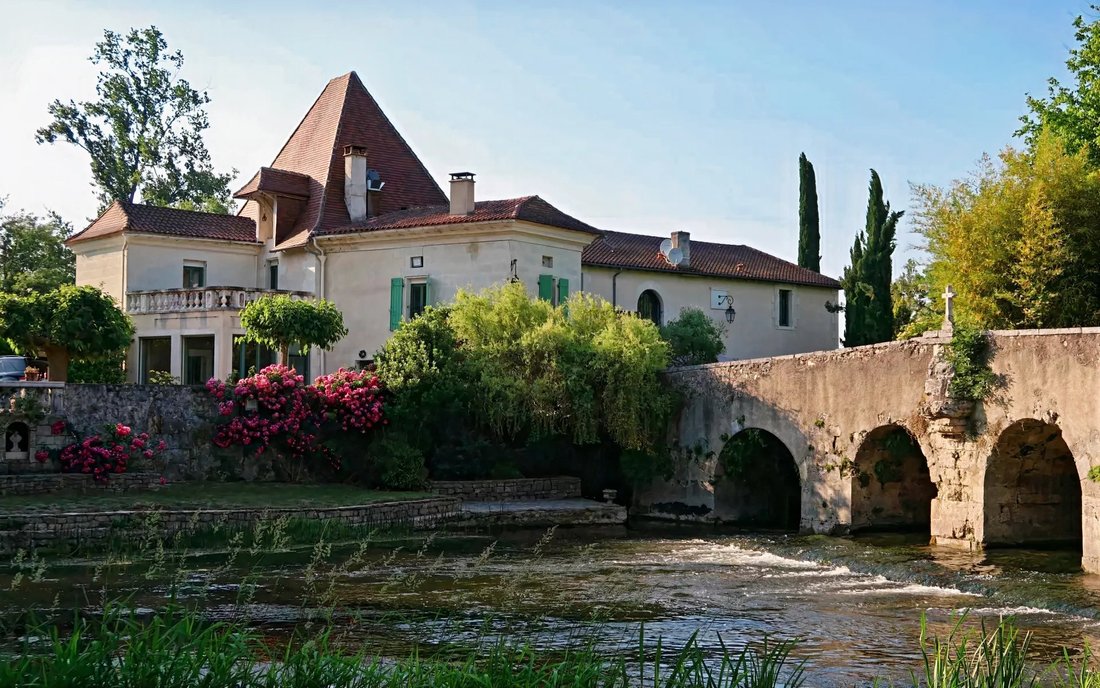 House in Saint-Aulaye, Saint-Aulaye-Puymangou, France 1 - 17492732