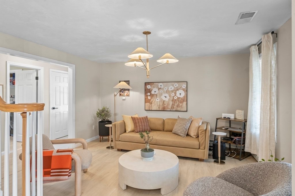 House in West Bridgewater, Massachusetts, United States 4 - 17493592