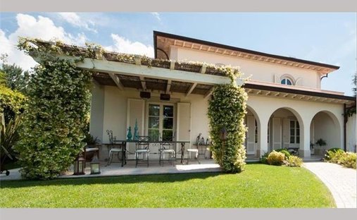 Villa in Center, Forte dei Marmi, Tuscany 1