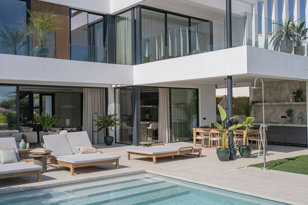 Villa in Elviria-Cabopino, Marbella, Spain 1 - 17493493