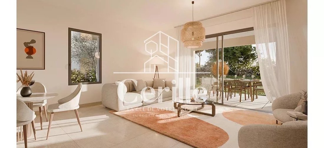 Apartment in Vieille Chapelle, 8e Arrondissement, Marseille 1 - 12171162