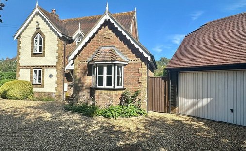 Haus in Keyhaven, Milford-on-Sea, England 1