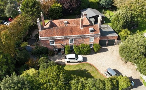 House in Milford on Sea, England 1