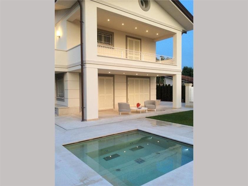 Villa in Center, Forte dei Marmi, Tuscany 2 - 17493894