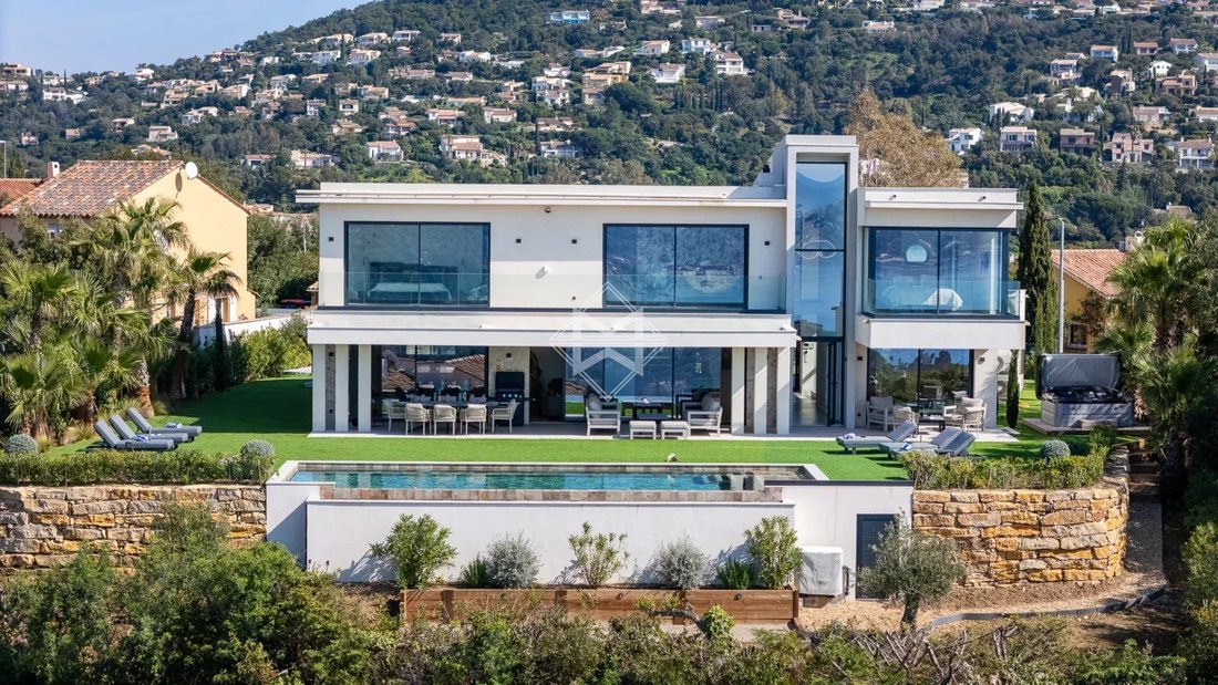 Villa in Ecarts, Roquebrune-sur-Argens, France 1 - 17274820