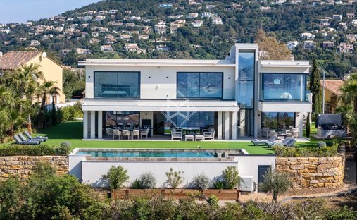 Villa in Roquebrune-sur-Argens, Provence-Alpes-Côte d'Azur, Frankreich 1