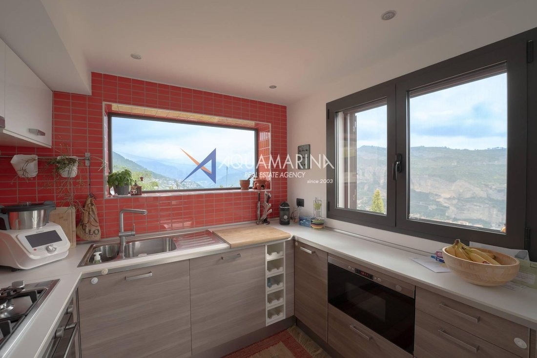 Villa in City Center, Ventimiglia, Liguria 3 - 16992604