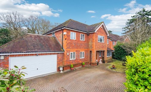 Casa a Farnham Royal, Inghilterra 1
