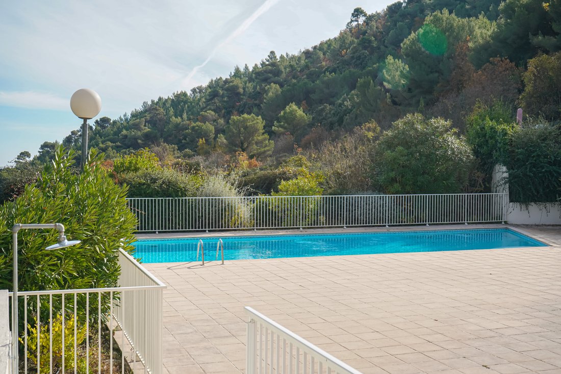 Villa in France 2 - 17477192