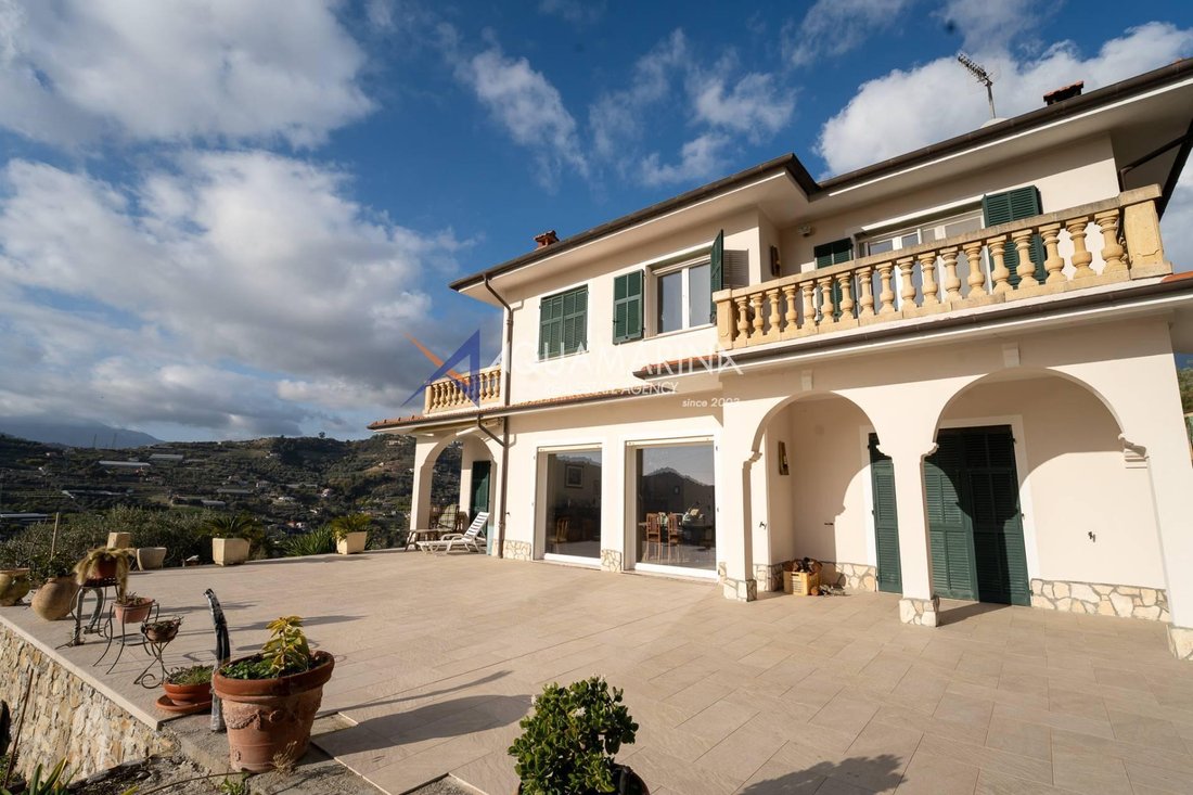 Villa in Vallecrosia, Liguria, Italy 3 - 16992603