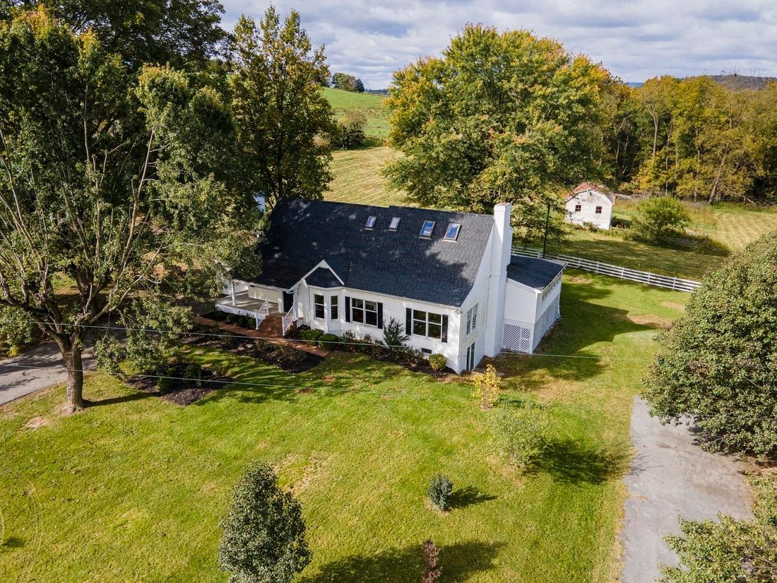 Farm Ranch in Harrisonburg, Virginia, United States 3 - 17492624