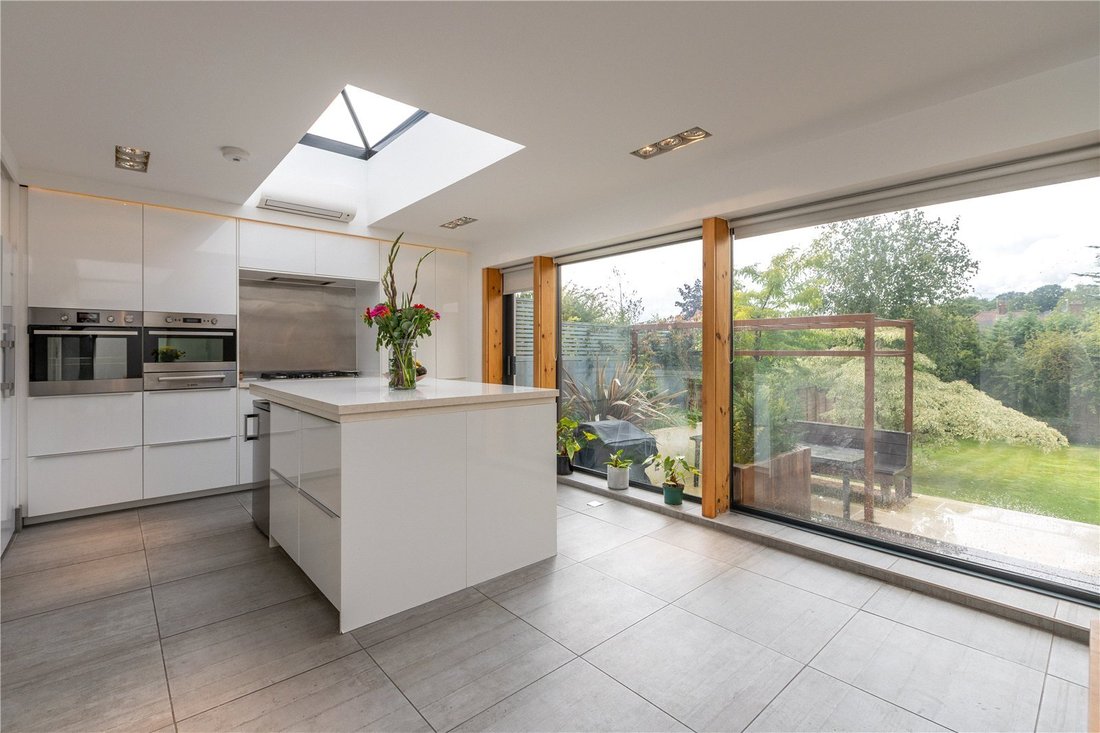 House in High Barnet, Barnet, England 5 - 16939155