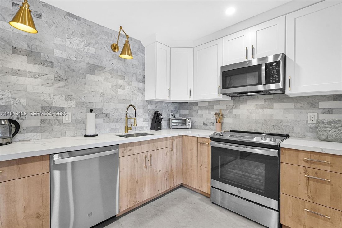 House in Hallandale Beach, Florida, United States 2 - 17202045