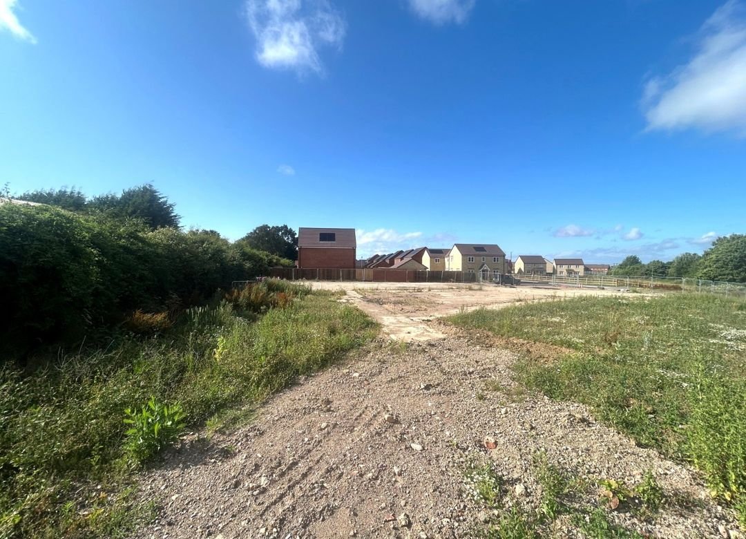 Land in Cam, Stroud, England 2 - 17492787