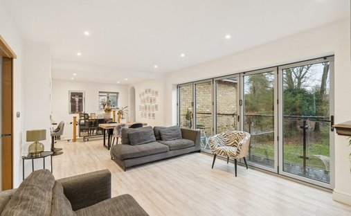 Haus in Farnham Royal, England 1