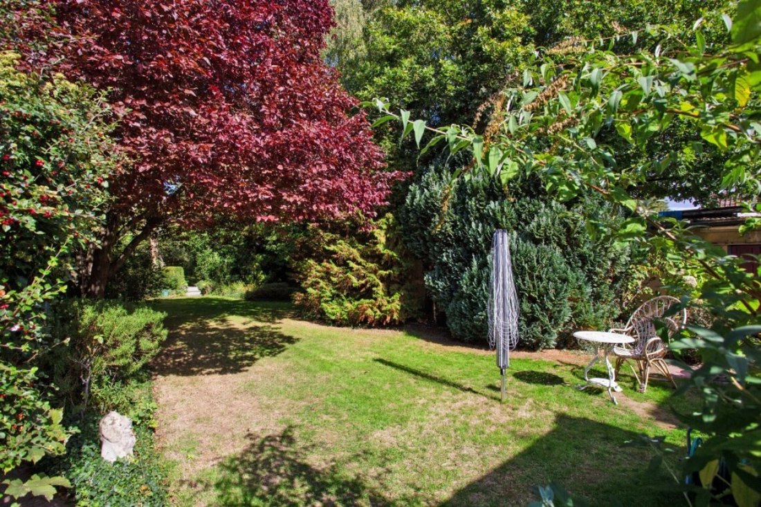 Bungalow in Iver, England 3 - 17492758