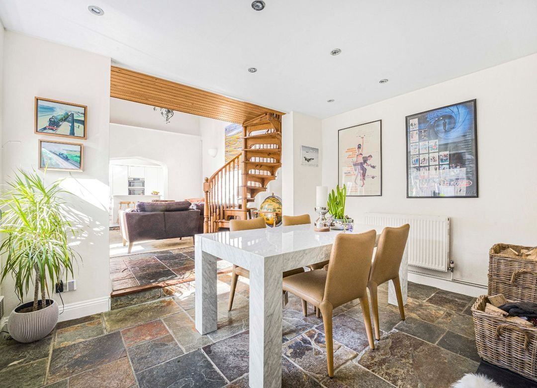 House in Malmesbury, England 3 - 17493655